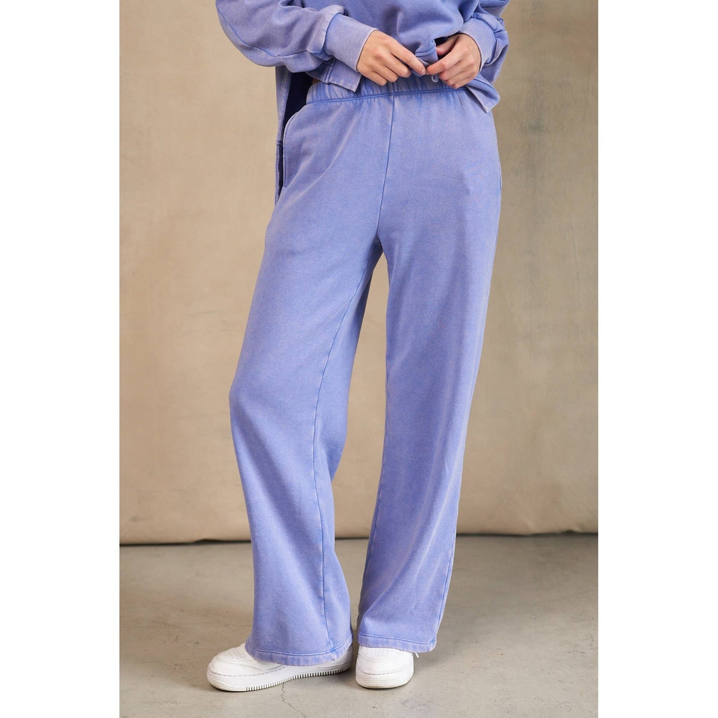 Wide Opening Fleece Sweatpants