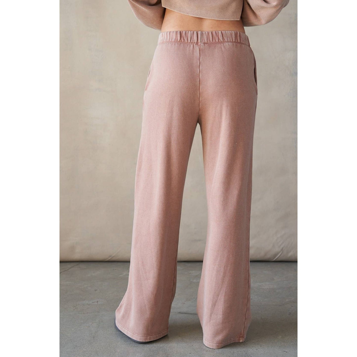 Wide Opening Fleece Sweatpants
