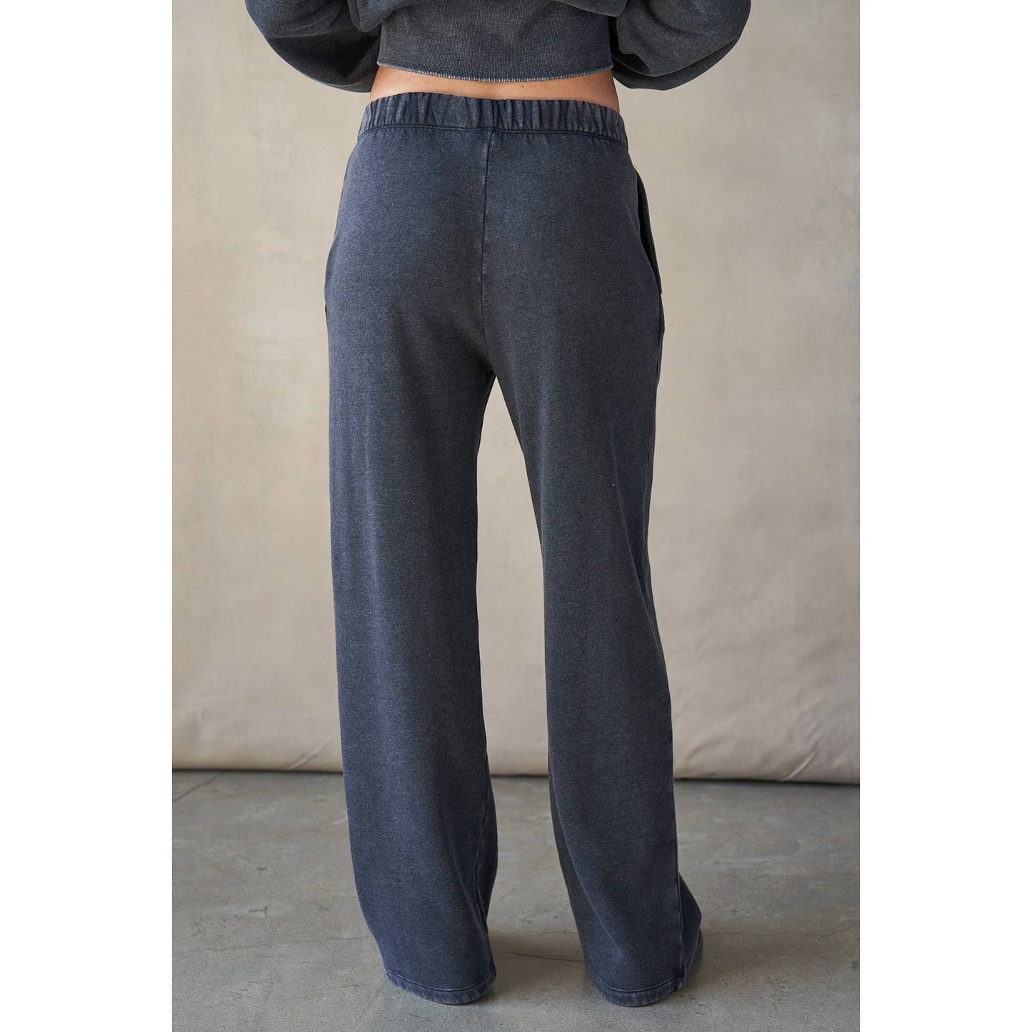 Wide Opening Fleece Sweatpants