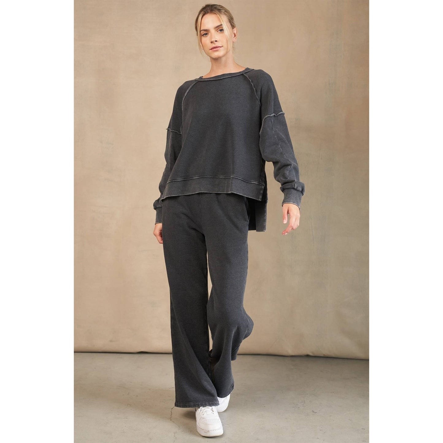 Wide Opening Fleece Sweatpants